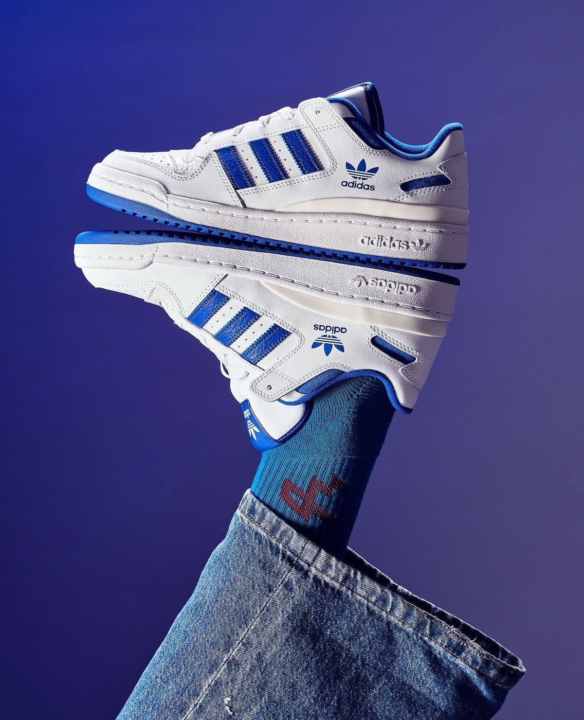 Sepatu Sneakers
